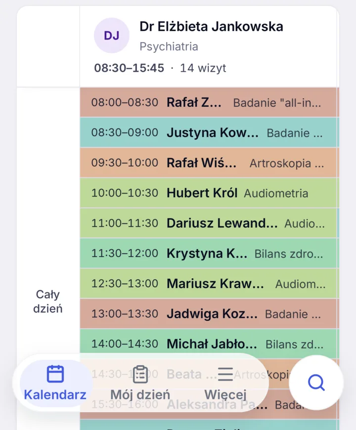 Kalendarz ZenMed na telefonie z nagłówkiem specjalisty, jego godzinami pracy i listą wizyt dnia